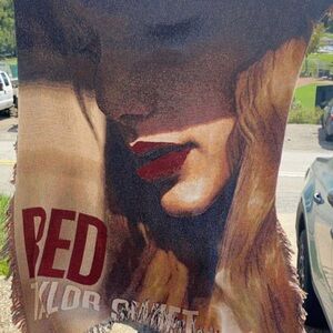 Taylor Swift Red Blanket